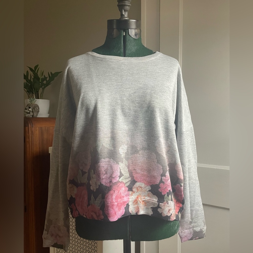 Leith Nordstrom floral ombre sweatshirt small